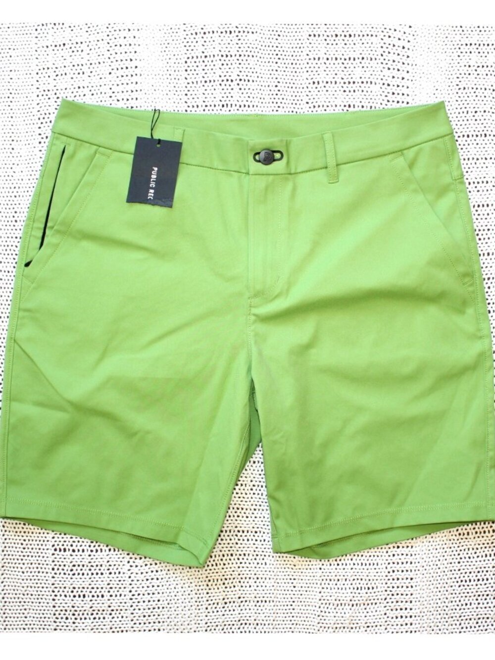 NWT Public Rec Workday 2.0 Men's Golf Short Size 33 Deep Lime Outdoor Sport